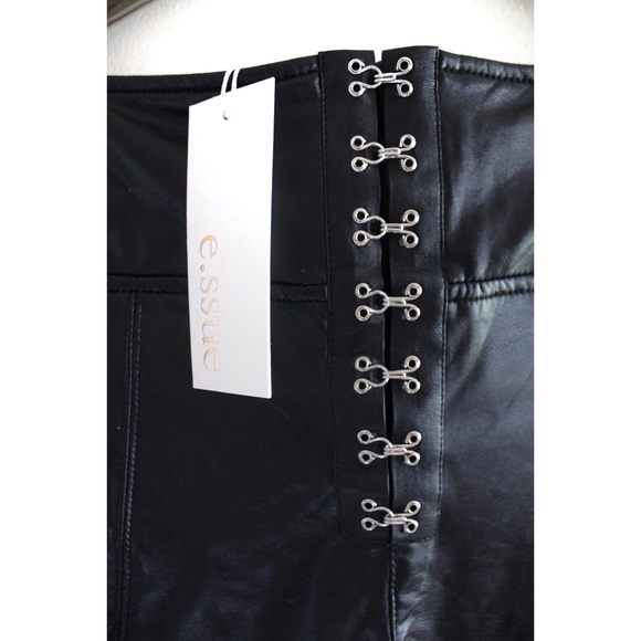 e.ssue Black Faux Leather Skinny Pants NWT Small - Picture 5 of 10